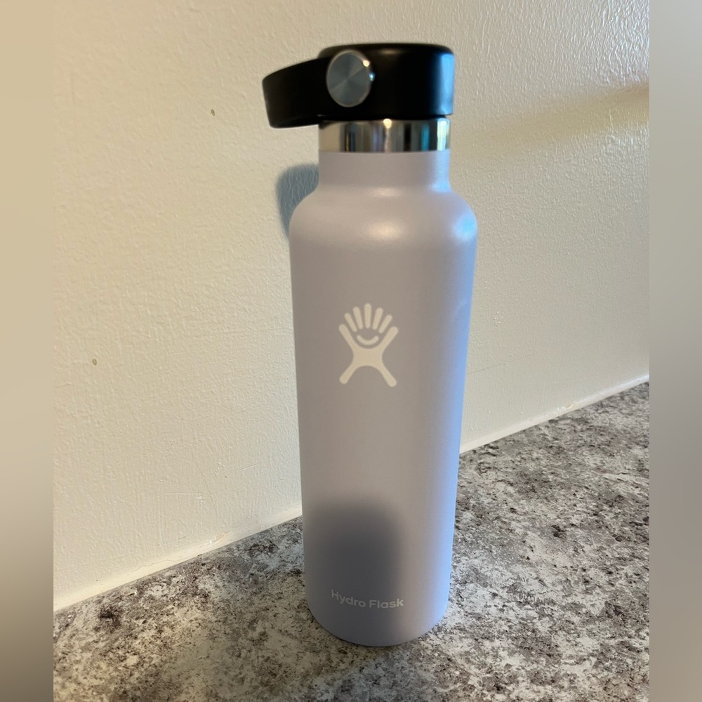 Hydro Flask Pastel Purple Water Bottle - 21oz